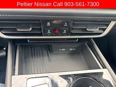 Used 2025 Volkswagen Atlas SE FWD image 15