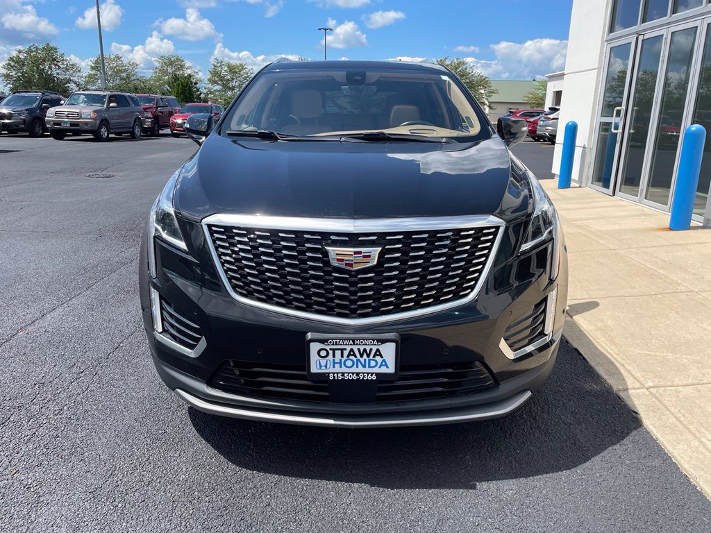 Used 2021 Cadillac XT5 Premium Luxury w/ Platinum Package AWD/4WD image 3