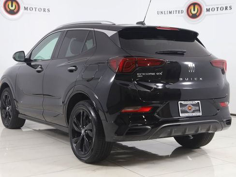 Used 2025 Buick Encore GX Sport Touring AWD/4WD image 4