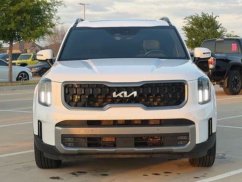 Used 2023 Kia Telluride SX Prestige X-Pro image 2