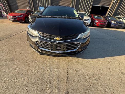 Used 2017 Chevrolet Cruze LS image 22