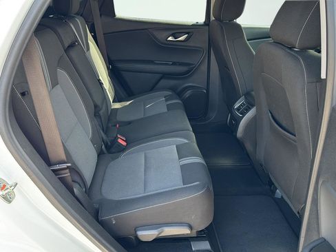 Used 2025 Chevrolet Blazer LT image 24