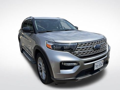 Used 2021 Ford Explorer Limited w/ Equipment Group 301A AWD/4WD image 2