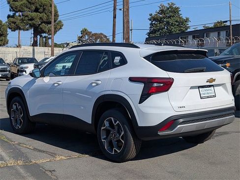 New 2026 Chevrolet Trax LT image 10