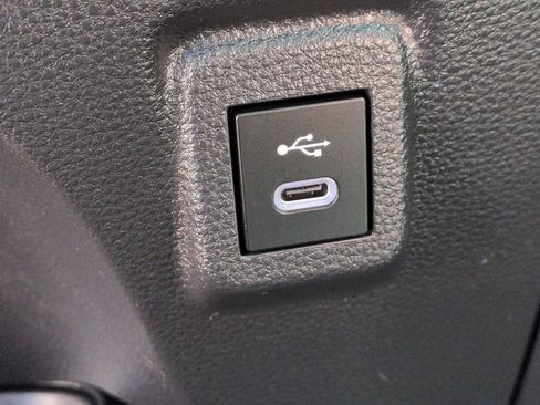 Used 2025 Toyota Corolla LE FWD image 23
