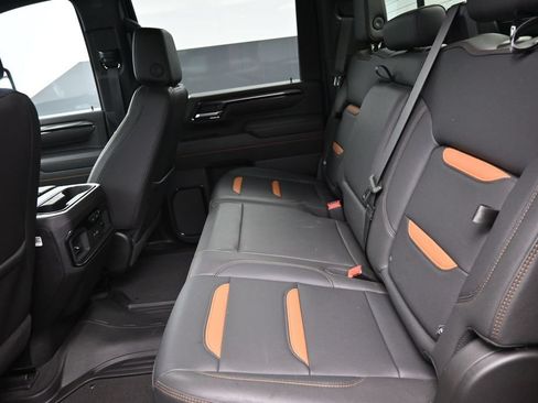 Used 2025 GMC Sierra 2500 AT4 AWD/4WD image 23