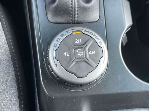 Used 2025 Ford Bronco Big Bend AWD/4WD image 12