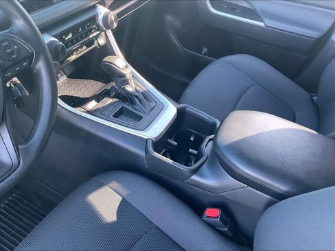 Used 2024 Toyota RAV4 LE image 18