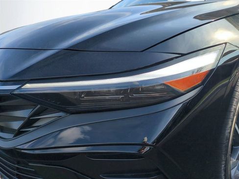 New 2026 Hyundai Elantra Limited image 10