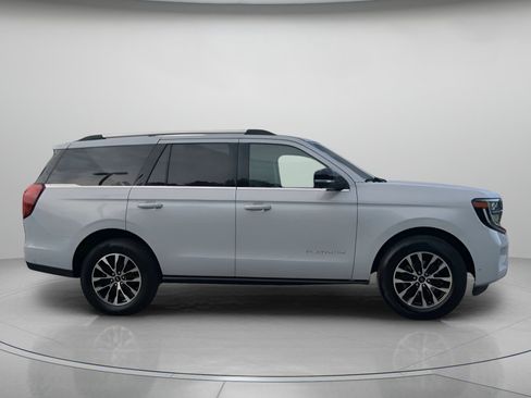 Certified 2025 Ford Expedition Platinum AWD/4WD image 33