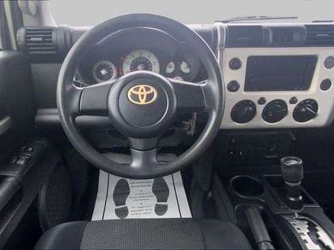 Used 2010 Toyota FJ Cruiser 2WD w/ TRD Sport Pkg image 5