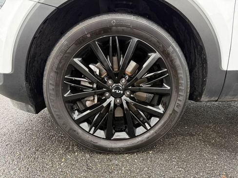 Certified 2022 Kia Telluride SX w/ SX Prestige Package image 13