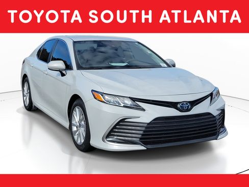 Used 2023 Toyota Camry LE image 1
