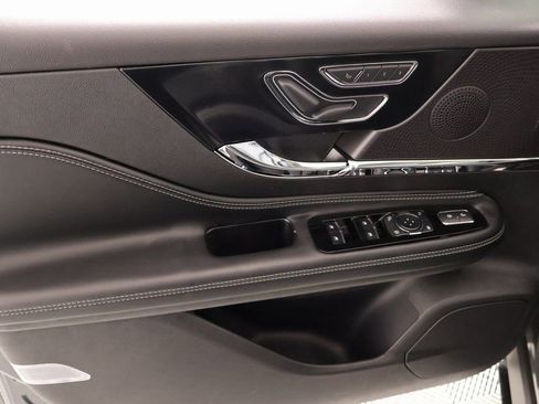 New 2026 Lincoln Corsair Reserve w/ Jet Appearance Package FWD image 17