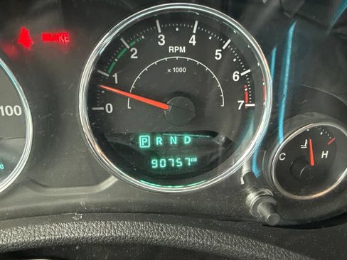 Used 2018 Jeep Wrangler Unlimited Sport S AWD/4WD image 7