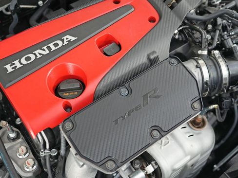 Used 2024 Honda Civic Type R image 8