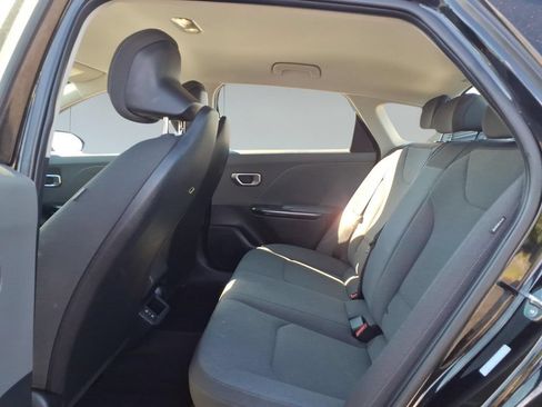 Used 2025 Kia K4 FWD image 11