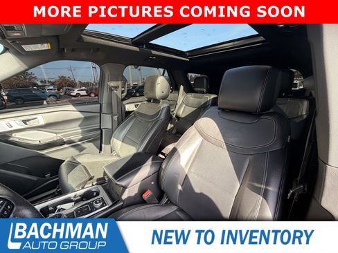 Used 2022 Ford Explorer ST w/ Equipment Group 401A AWD/4WD image 6