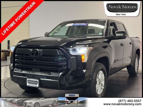 Used 2023 Toyota Tundra SR5 w/ SR5 Convenience Package AWD/4WD image 4