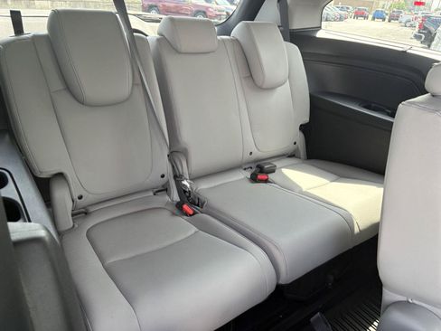 Used 2024 Honda Odyssey Touring image 17
