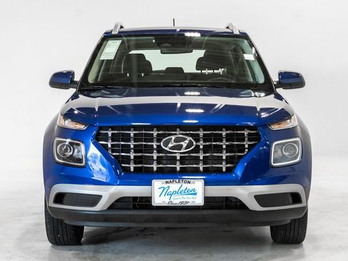 Used 2025 Hyundai Venue SEL FWD image 5