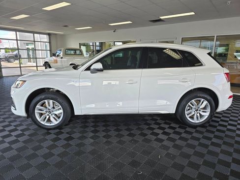 Used 2022 Audi Q5 2.0T Premium w/ Convenience Package AWD/4WD image 6
