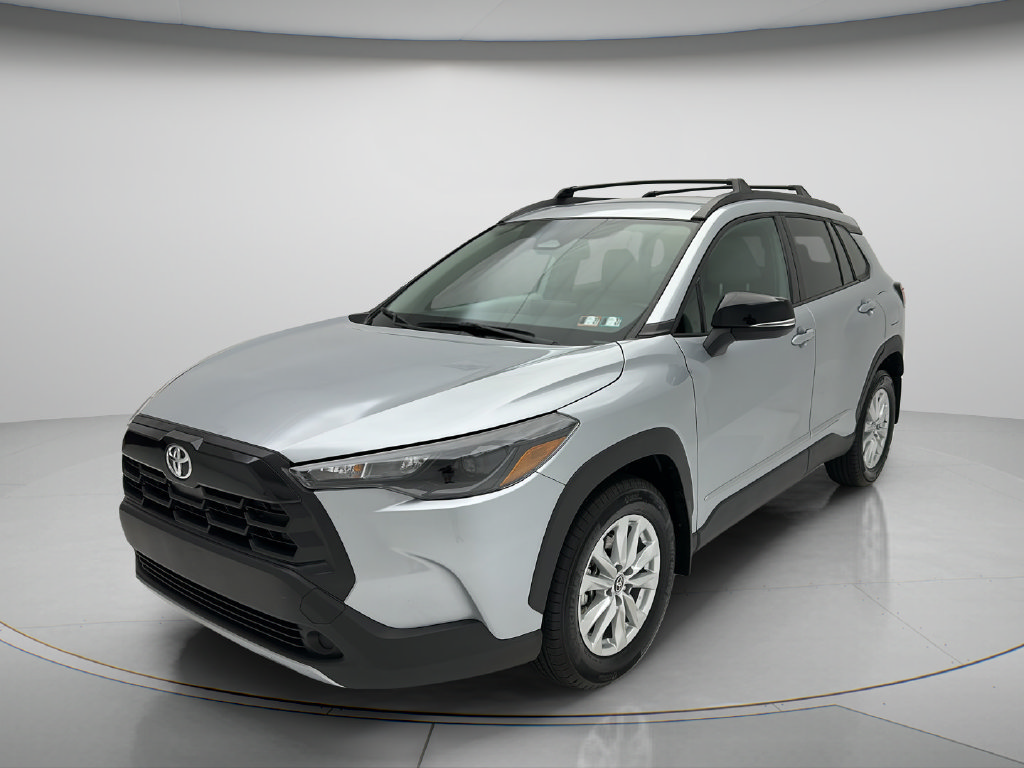 Used 2026 Toyota Corolla Cross LE AWD/4WD image 3