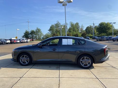Used 2025 Kia K4 FWD image 7