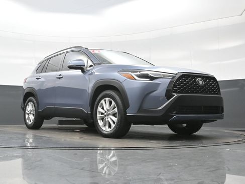 Used 2022 Toyota Corolla Cross LE FWD image 25