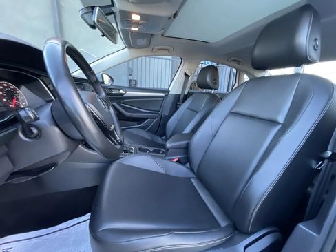 Used 2019 Volkswagen Jetta SE FWD image 11