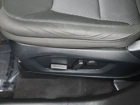 Used 2023 Ford Explorer XLT image 15