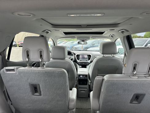Used 2019 GMC Acadia SLT AWD/4WD image 13
