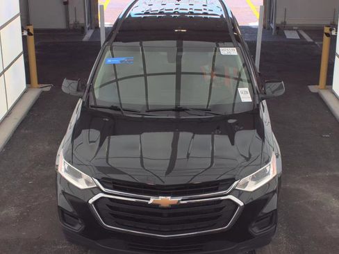 Used 2021 Chevrolet Traverse LS FWD image 7