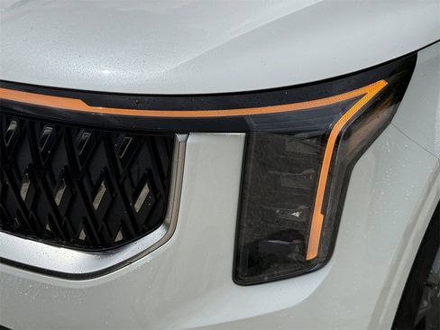 New 2026 Kia Carnival EX image 10