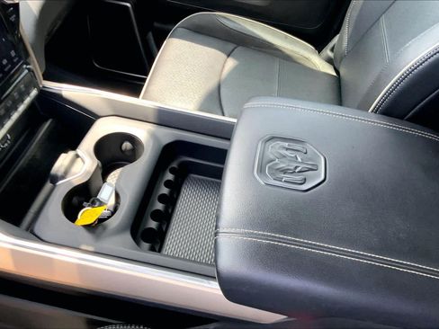 Used 2022 RAM 2500 Laramie AWD/4WD image 17