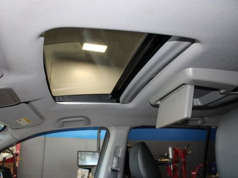 Used 2021 Honda Pilot Touring image 31