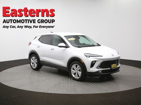 Used 2025 Buick Encore GX Preferred FWD image 48