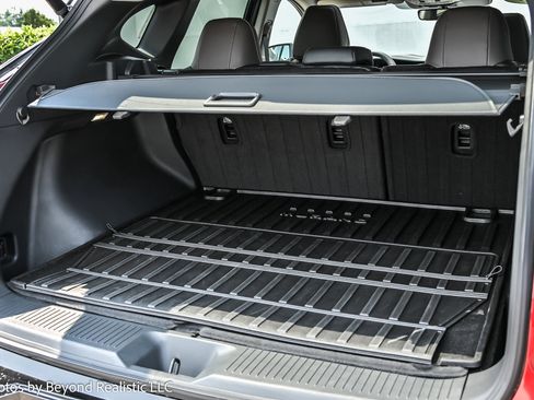 Used 2025 Nissan Murano Platinum w/ Cargo Package image 18