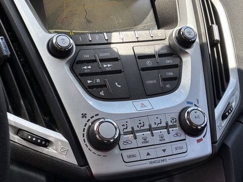 Used 2017 GMC Terrain SLE FWD image 25