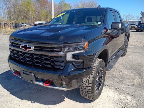 Used 2022 Chevrolet Silverado 1500 ZR2 AWD/4WD image 1