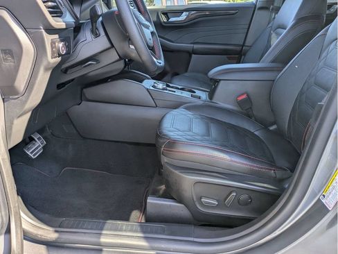 Used 2023 Ford Escape ST-Line Elite w/ Premium Technology Package AWD/4WD image 12