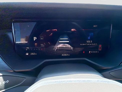Used 2024 GMC Acadia Elevation FWD image 40