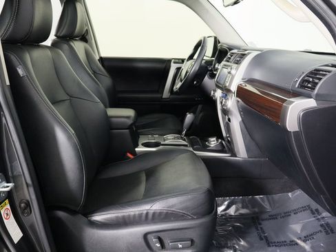 Used 2018 Toyota 4Runner SR5 image 19