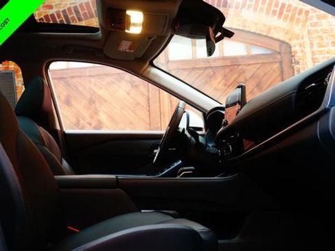 Certified 2023 Nissan Rogue SL w/ SL Premium Package image 52