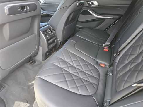 New 2026 BMW X5 xDrive40i w/ M Sport Package image 32