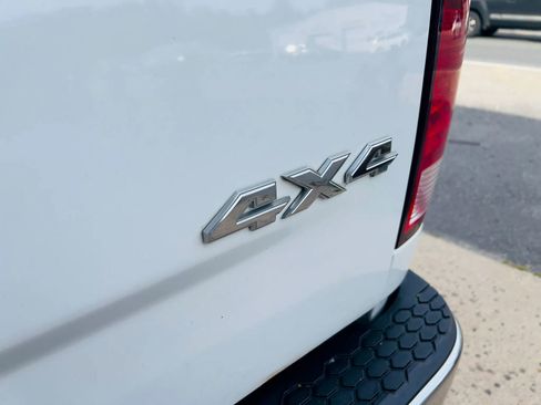 Used 2016 RAM 2500 SLT AWD/4WD image 12