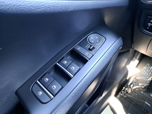 Used 2023 Kia Soul LX w/ Option Group 015 FWD image 29