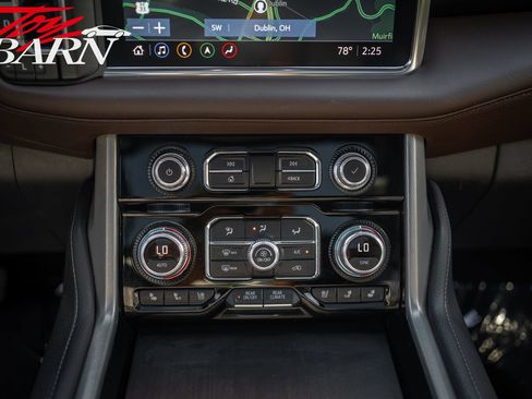 Used 2021 GMC Yukon Denali AWD/4WD image 30