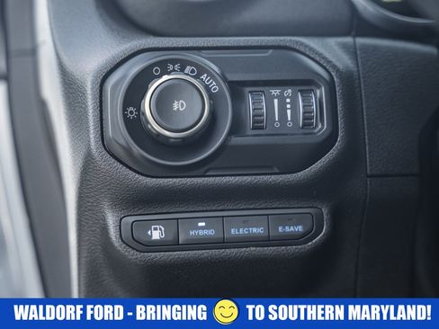 Used 2022 Jeep Wrangler Unlimited Sahara w/ Cold Weather Group image 45