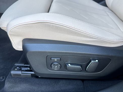 Used 2025 BMW X3 xDrive30i w/ Convenience Package image 14